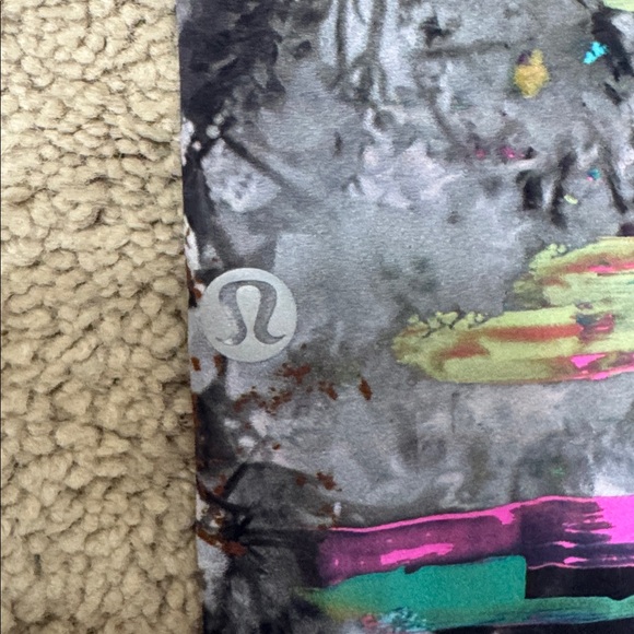 Lululemon Lot of Size 8 Leggings Fast and Free Base Pace 3 pairs!!! - Picture 5 of 12